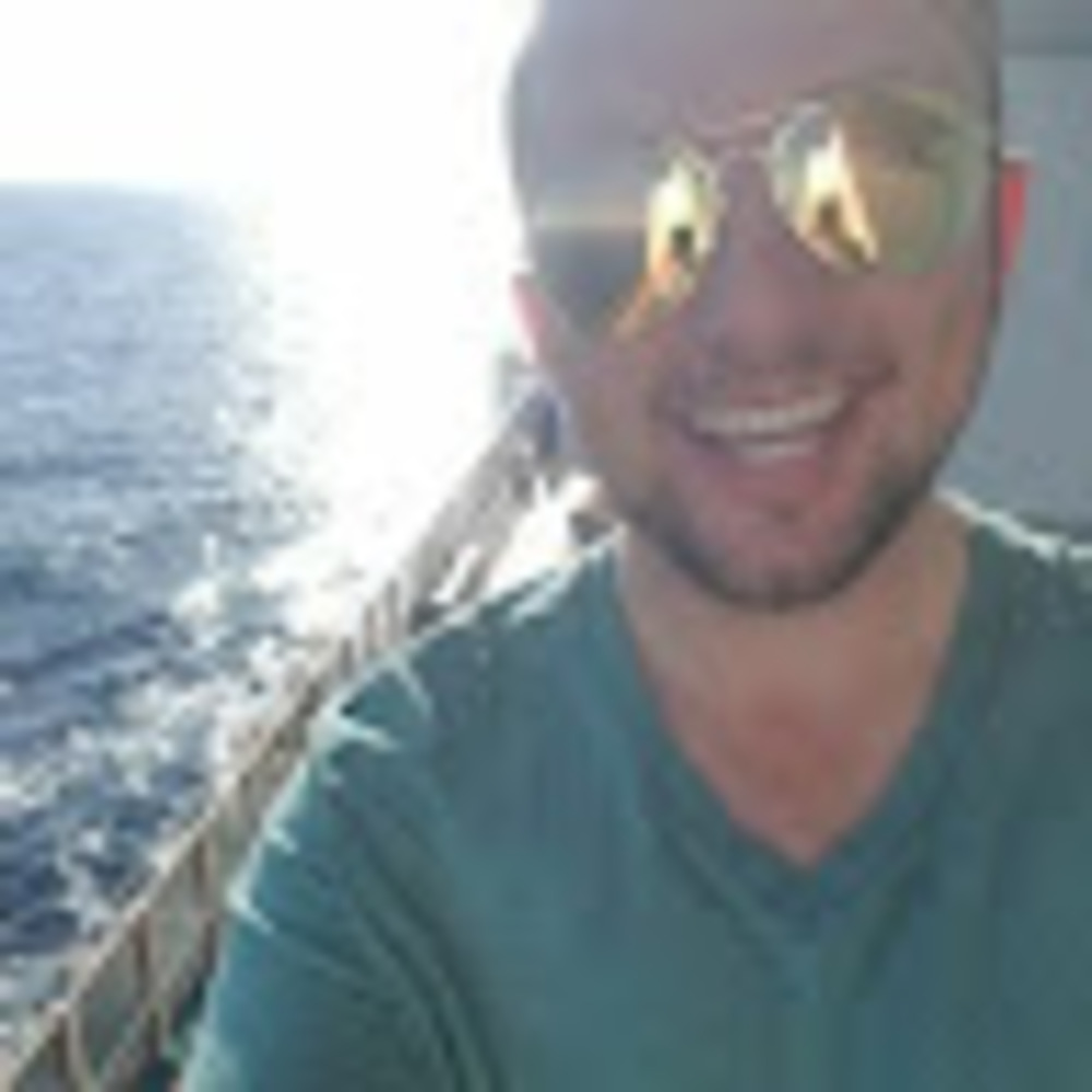 Meet your Posher, Codey